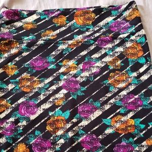 LuLaRoe Cassie skirt